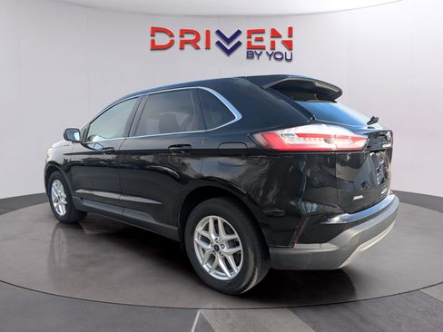Used 2022 Ford Edge SEL AWD/4WD image 3