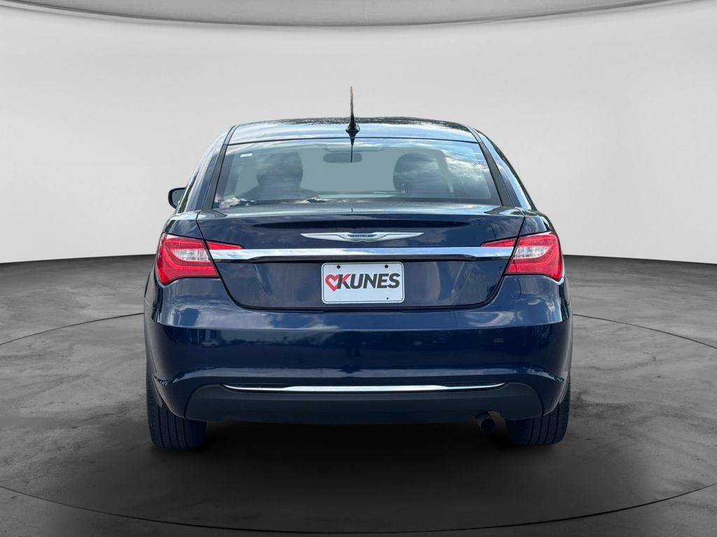 Used 2013 Chrysler 200 Touring FWD image 8