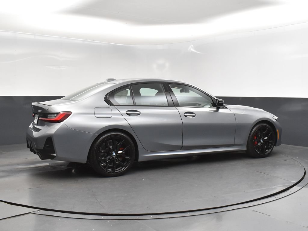 Used 2026 BMW 330i Sedan w/ M Sport Package RWD image 8