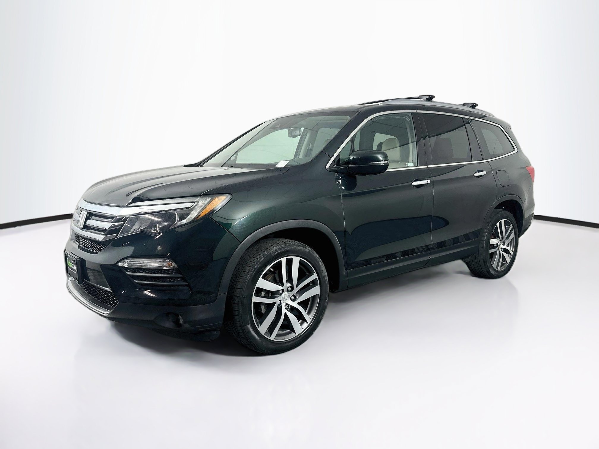 Used 2018 Honda Pilot Touring image 3