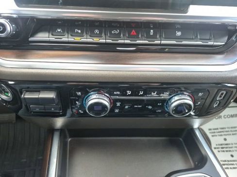 Used 2022 GMC Sierra 1500 SLT image 26