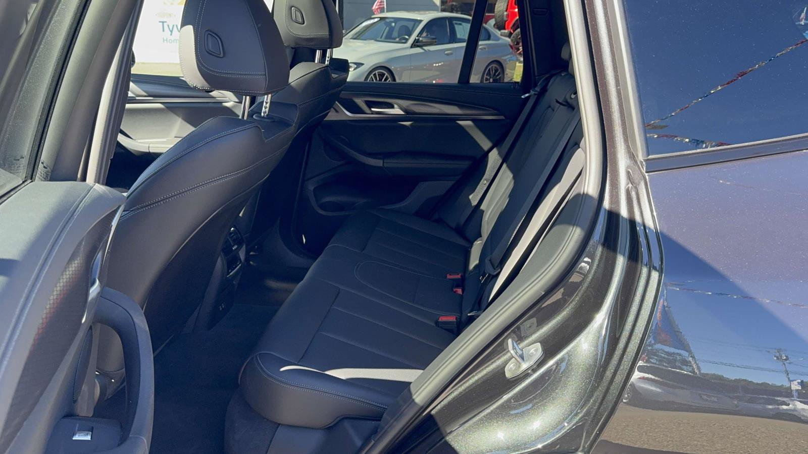 Used 2024 BMW X3 M40i AWD/4WD image 16