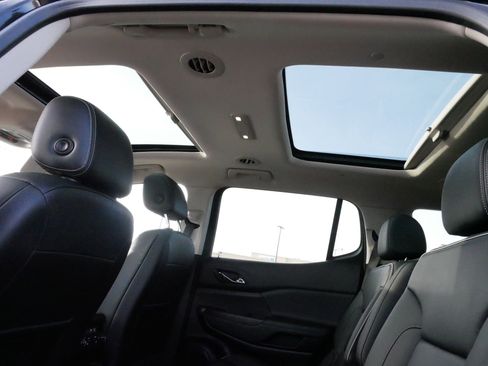 Used 2023 GMC Acadia Denali w/ Black Diamond Edition image 36