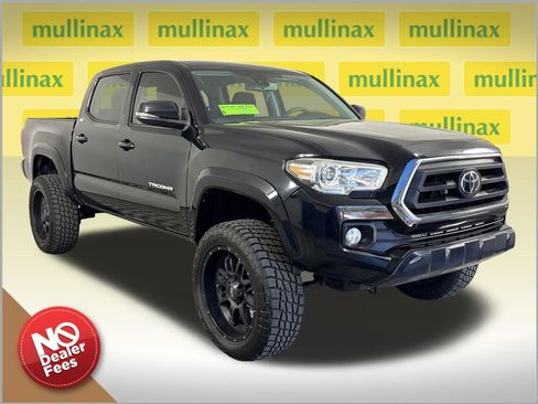 Used 2022 Toyota Tacoma SR5 w/ Technology Package RWD image 1