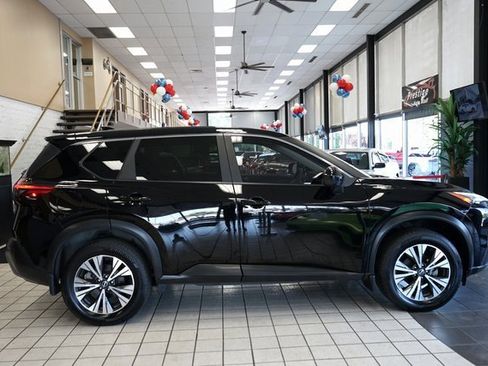 Used 2023 Nissan Rogue SV image 15