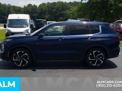 Used 2024 Mitsubishi Outlander SE FWD image 12