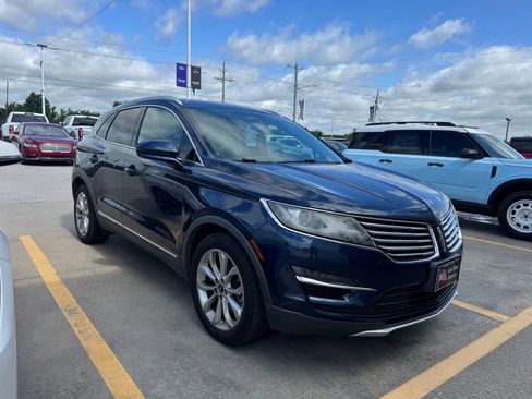 Used 2016 Lincoln MKC Select w/ Select Plus Package FWD image 5