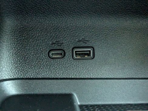 New 2026 Chevrolet Traverse High Country image 23