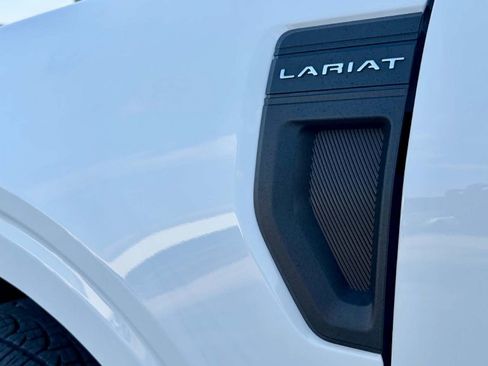Used 2024 Ford Maverick Lariat w/ FX4 Off-Road Package AWD/4WD image 25