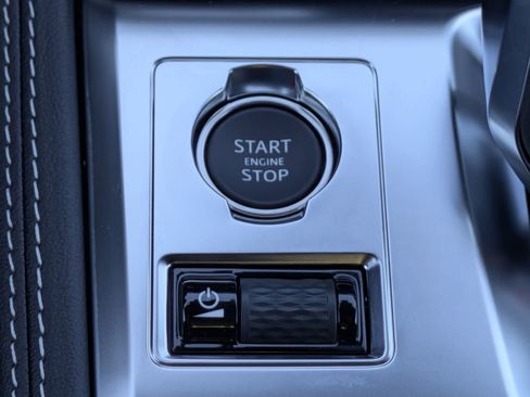 New 2026 Jaguar F-PACE R-Dynamic S image 18