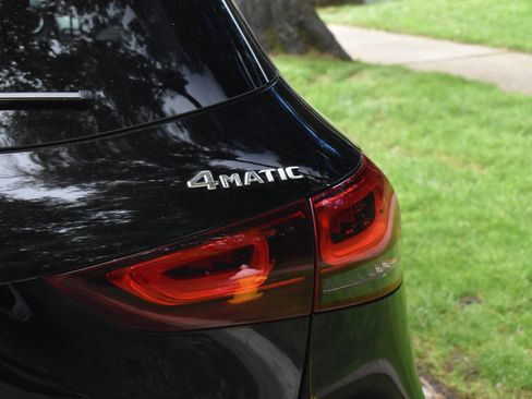 Used 2021 Mercedes-Benz GLA 250 4MATIC w/ AMG Line Exterior image 19