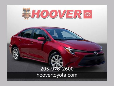 Used 2026 Toyota Corolla LE FWD image 1