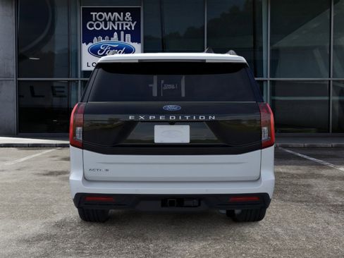 New 2026 Ford Expedition Active AWD/4WD image 6