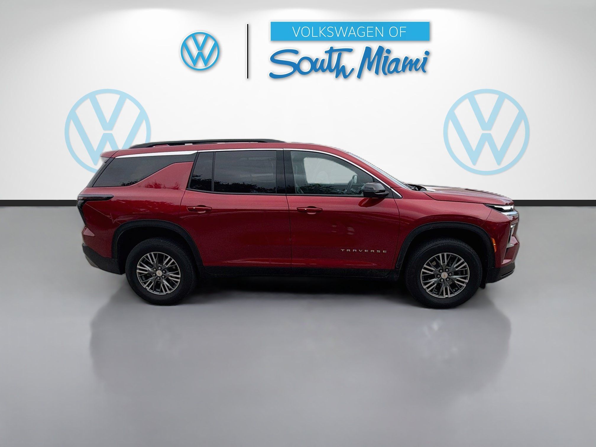 Used 2024 Chevrolet Traverse LT FWD image 8