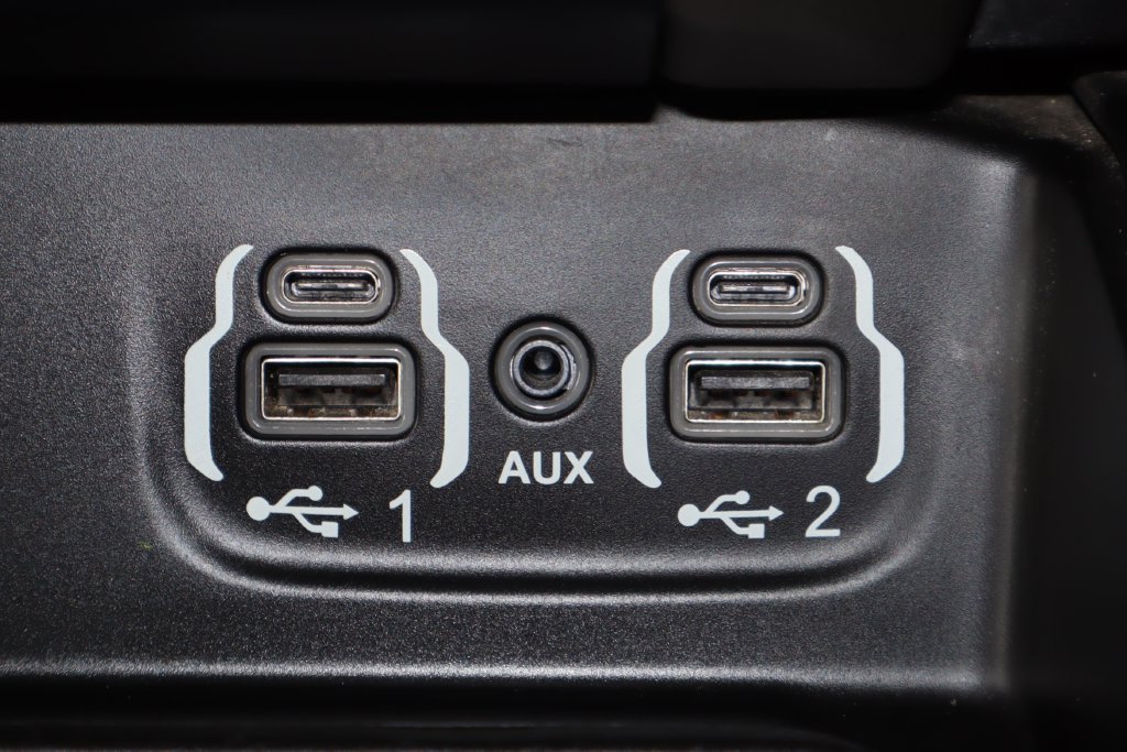 Used 2019 RAM 1500 Laramie AWD/4WD image 29