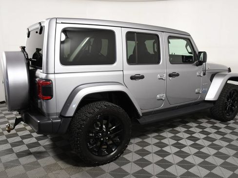 Used 2021 Jeep Wrangler Unlimited Sahara w/ Cold Weather Group AWD/4WD image 7