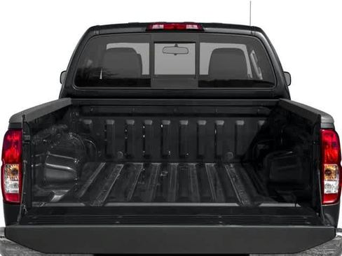Used 2016 Nissan Frontier SV AWD/4WD image 15