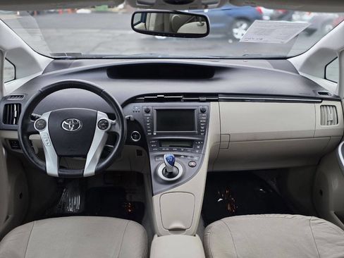 Used 2010 Toyota Prius Five image 11