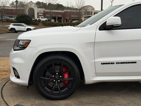 Used 2020 Jeep Grand Cherokee SRT w/ Trailer Tow Group IV image 13