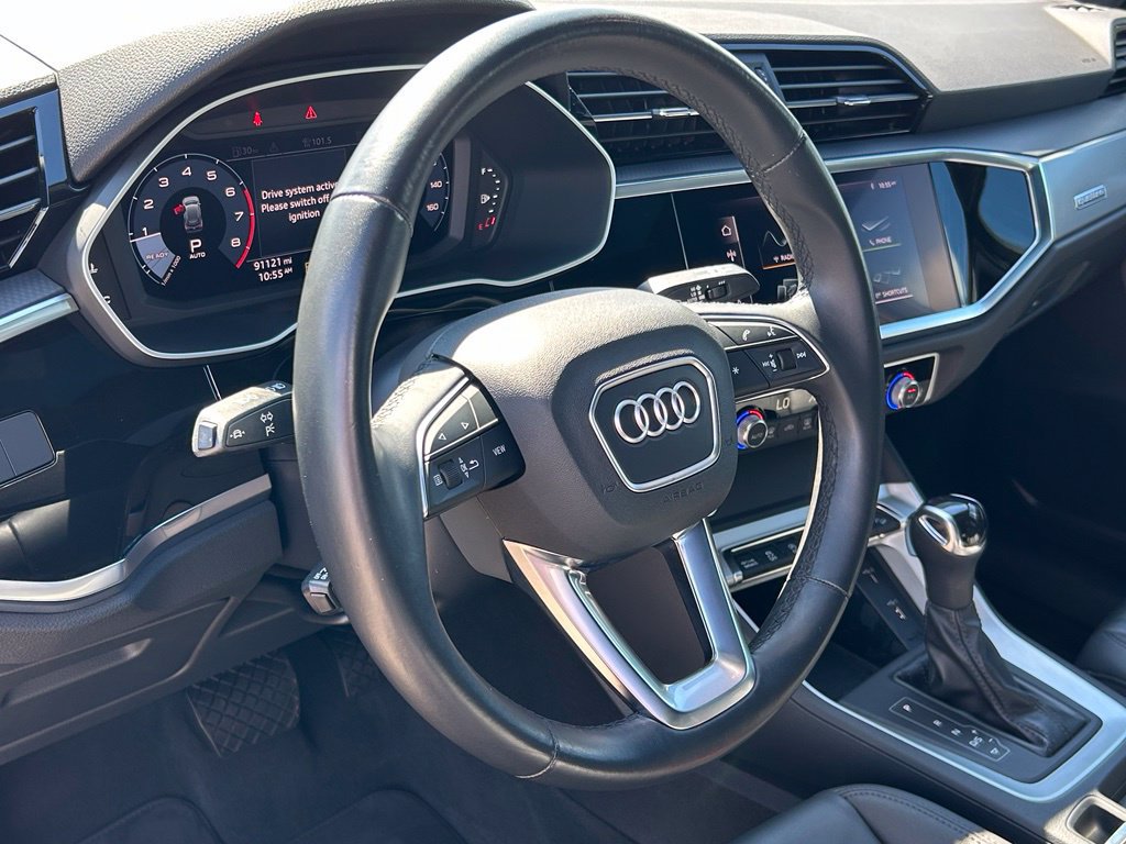 Used 2021 Audi Q3 2.0T Premium w/ Convenience Package AWD/4WD image 17