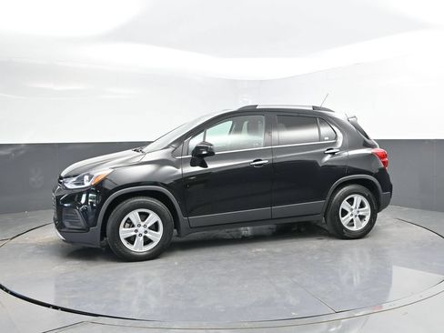 Used 2019 Chevrolet Trax LT w/ LT Convenience Package FWD image 5