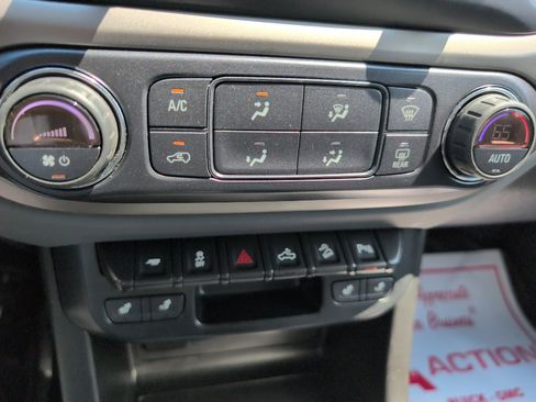 Used 2019 Chevrolet Colorado Z71 image 28