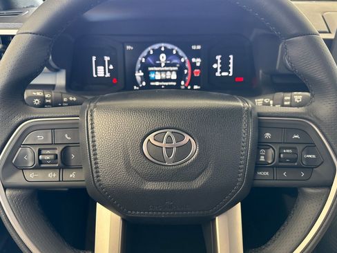 New 2026 Toyota 4Runner SR5 AWD/4WD image 23