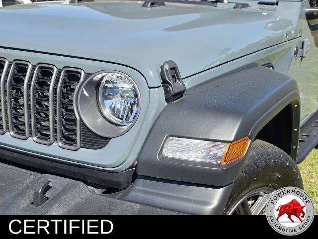 Used 2025 Jeep Wrangler Sport AWD/4WD image 11