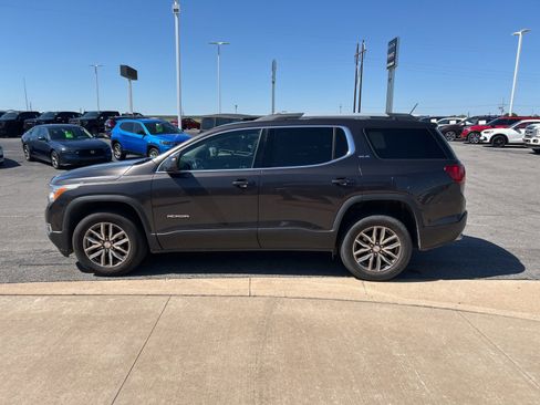 Used 2019 GMC Acadia SLE w/ LPO, Floor Liner Package FWD image 8