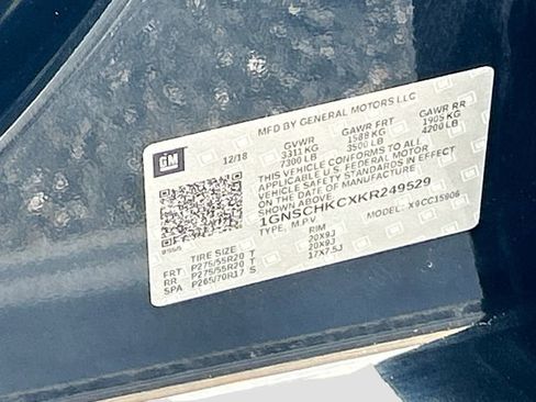Used 2019 Chevrolet Suburban LT w/ LT Midnight Edition RWD image 34