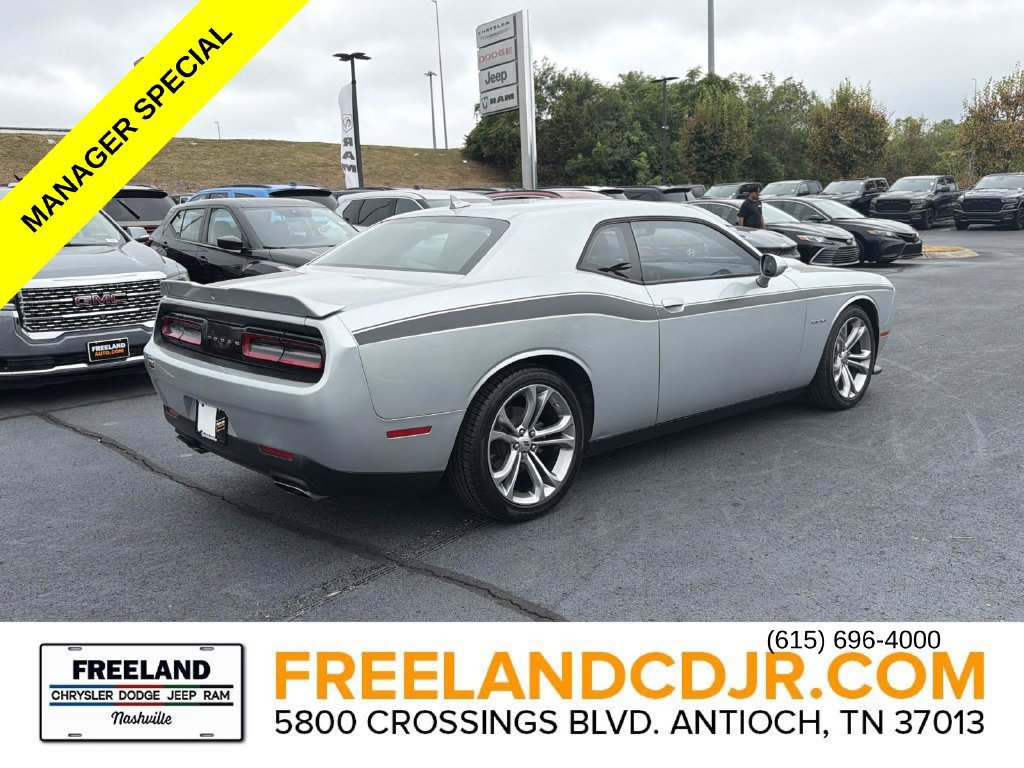 Used 2022 Dodge Challenger R/T RWD image 3