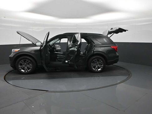 Used 2023 Ford Explorer XLT w/ Equipment Group 202A image 38