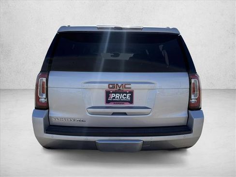 Used 2017 GMC Yukon XL SLT image 6