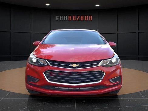Used 2017 Chevrolet Cruze Premier image 11