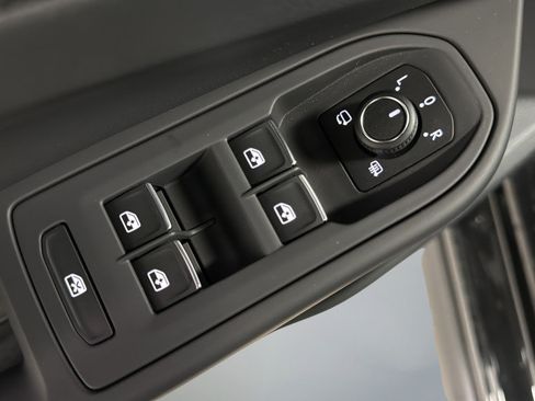New 2026 Volkswagen GTI SE FWD image 14