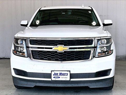 Used 2016 Chevrolet Tahoe LT image 3