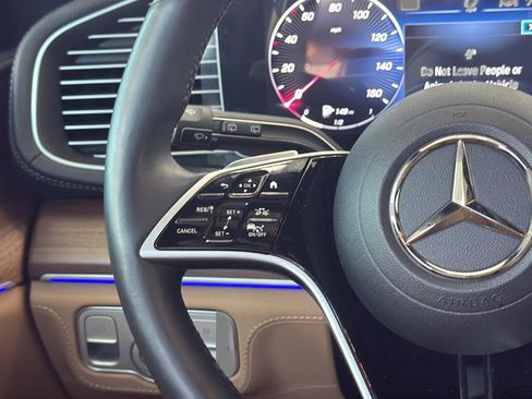 Used 2024 Mercedes-Benz GLE 450 4MATIC image 36