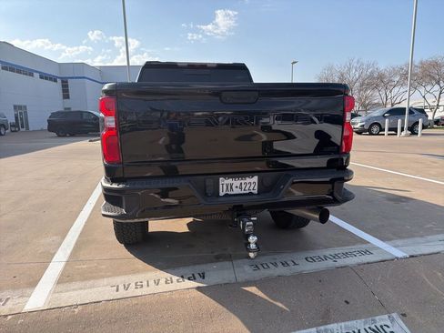 Certified 2024 Chevrolet Silverado 2500 LTZ w/ LTZ Plus Package image 29