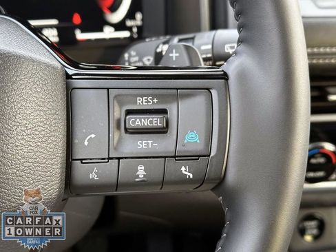 Used 2025 Nissan Rogue Platinum w/ Tech Package AWD/4WD image 27