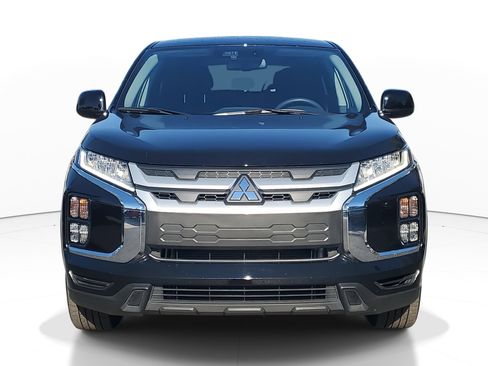 Used 2025 Mitsubishi Outlander Sport LE image 2