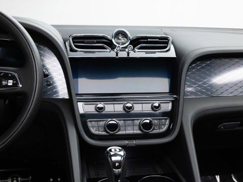 Used 2022 Bentley Bentayga Speed image 18