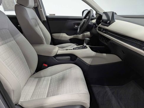 Certified 2024 Honda HR-V LX image 39