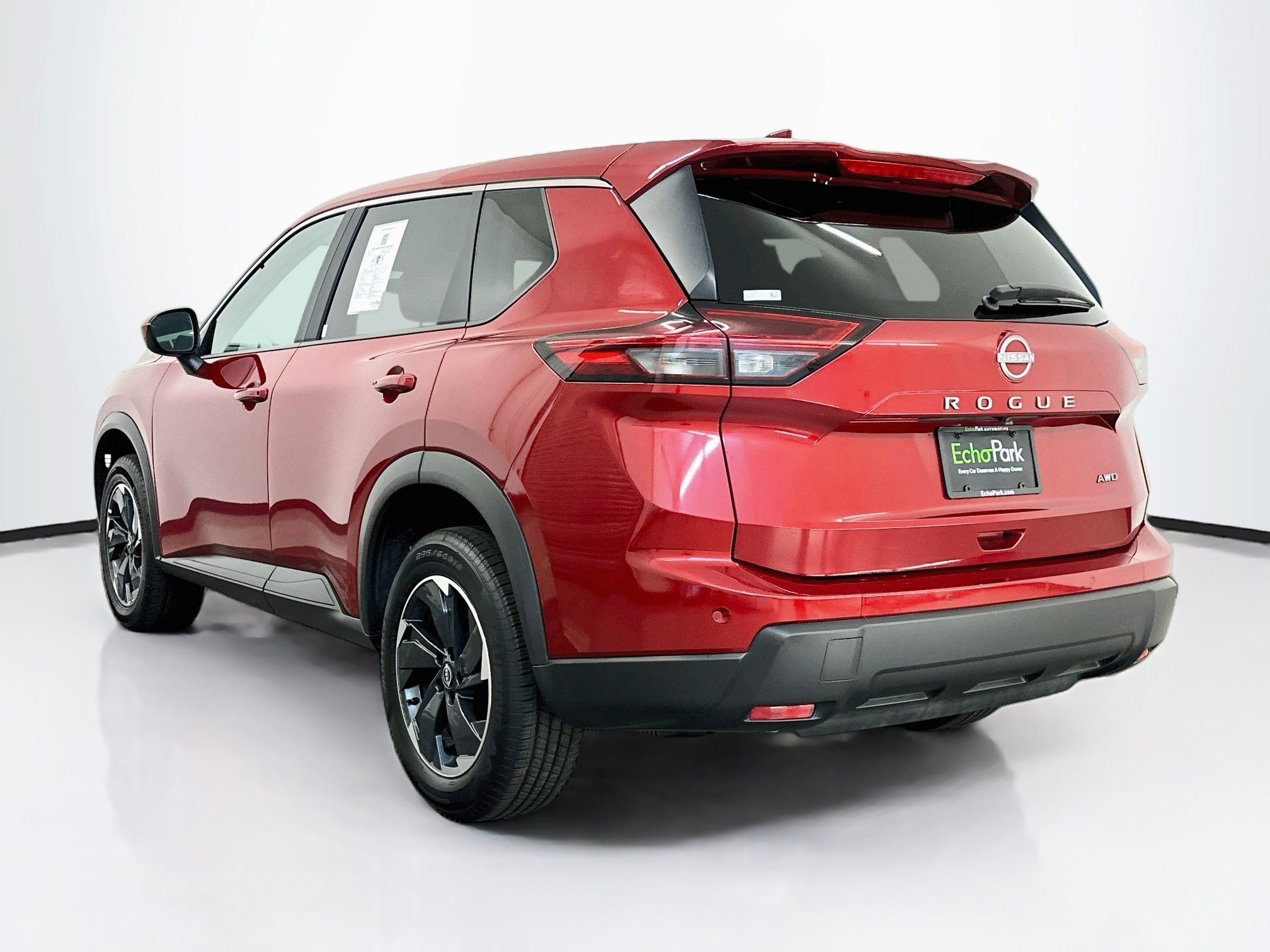 Used 2025 Nissan Rogue SV AWD/4WD image 5