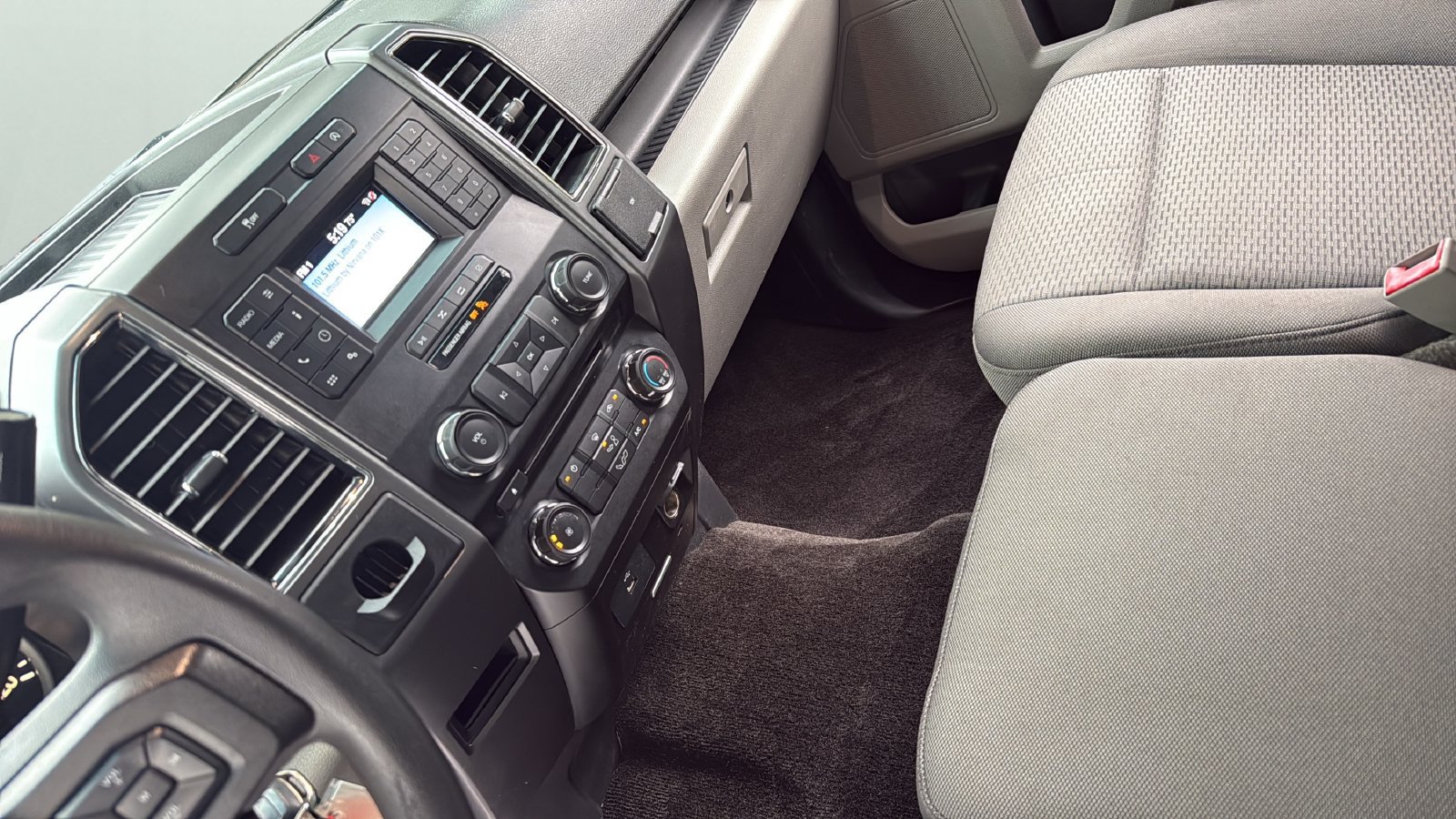 Used 2018 Ford F150 XLT RWD image 19