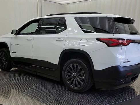 Used 2023 Chevrolet Traverse RS image 6