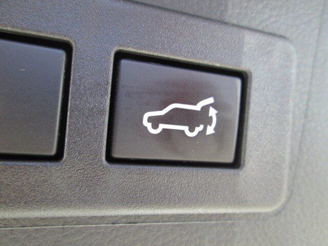 Used 2023 Subaru Outback Premium AWD/4WD image 12