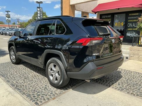 Used 2023 Toyota RAV4 LE AWD/4WD image 7