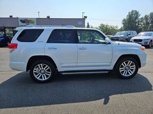 Used 2012 Toyota 4Runner Limited AWD/4WD image 4