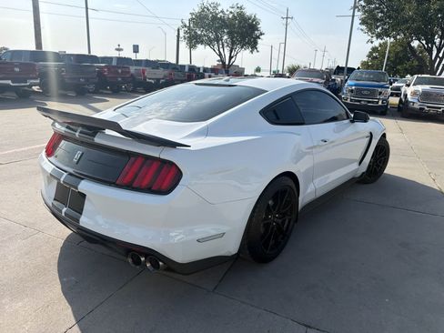 Used 2019 Ford Mustang Shelby GT350 w/ Technology Package RWD image 3