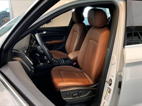 Used 2022 Audi Q5 2.0T Premium w/ Convenience Package image 8